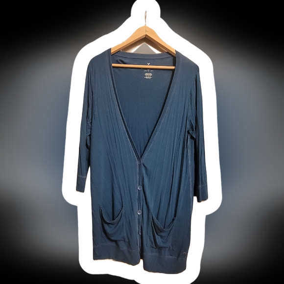 American Eagle 3/4 length sleeve cardigan sweater. Size M Color teal/blue - Picture 3 of 4
